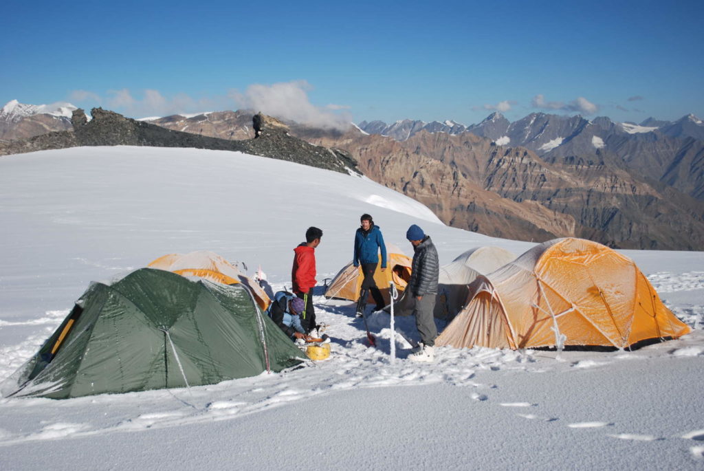 camp 1 au matin